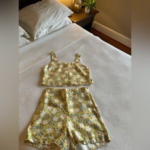 Rove Daisy Linen set